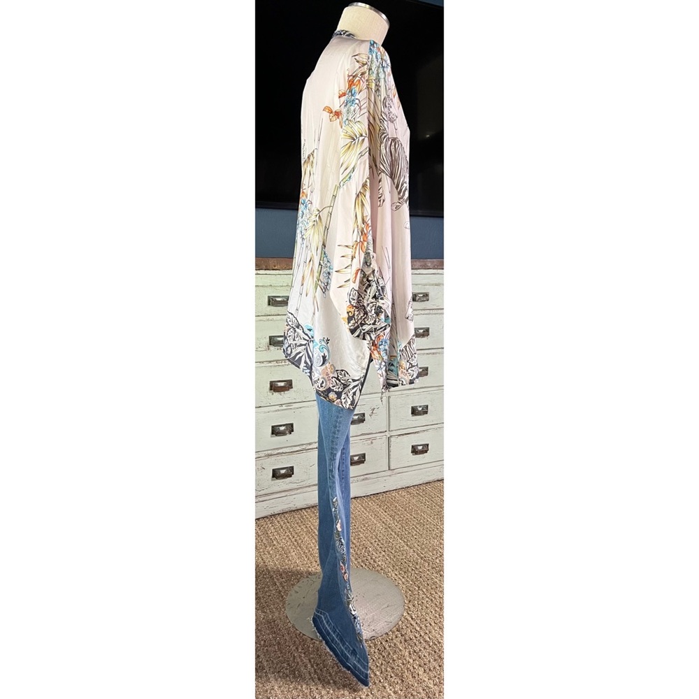 Printed Button-Front Blouse in Beige with Teal & Black Accents - Picture 12 of 13
